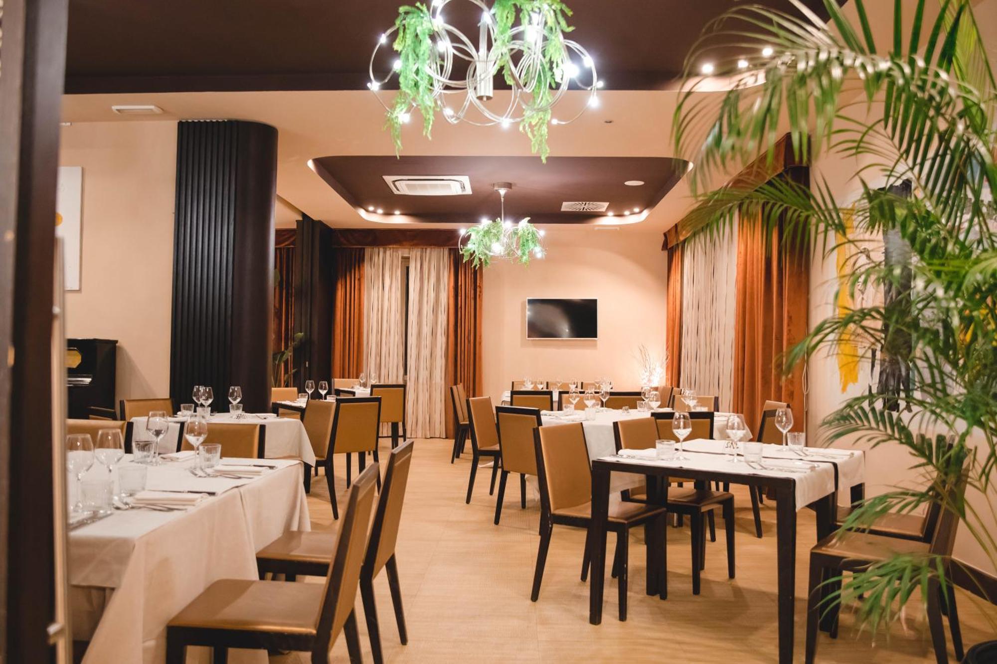 Hotel Guglielmo Catanzaro Buitenkant foto