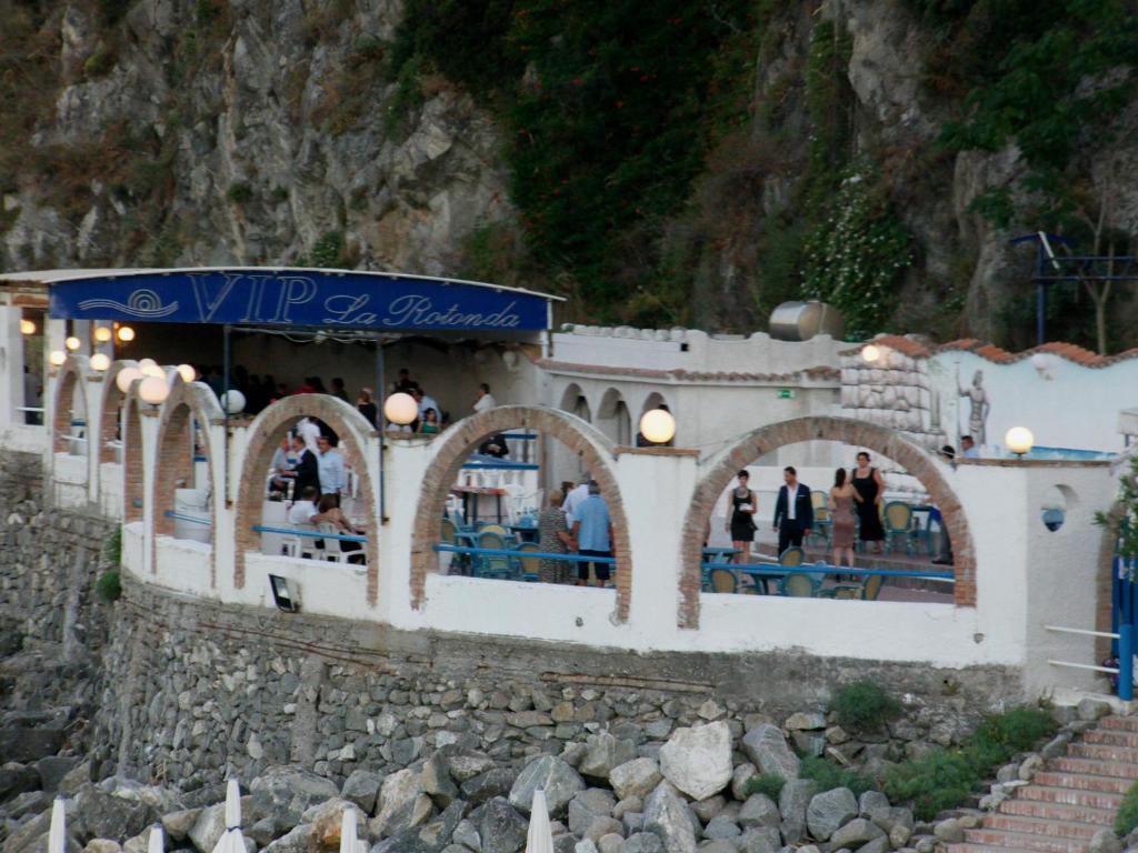 Hotel Guglielmo Catanzaro Buitenkant foto