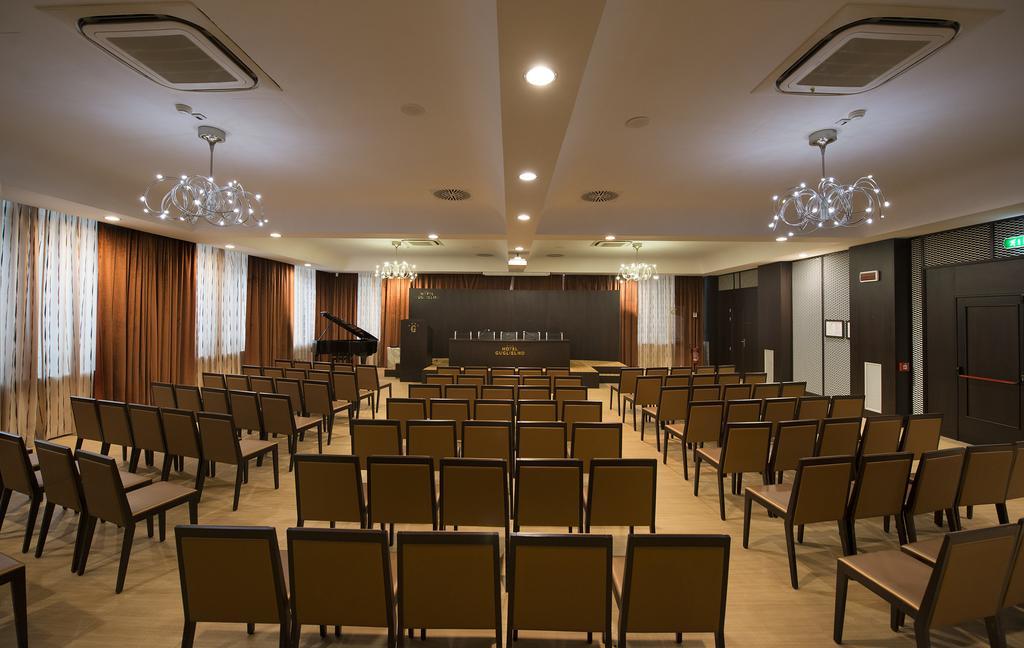 Hotel Guglielmo Catanzaro Buitenkant foto
