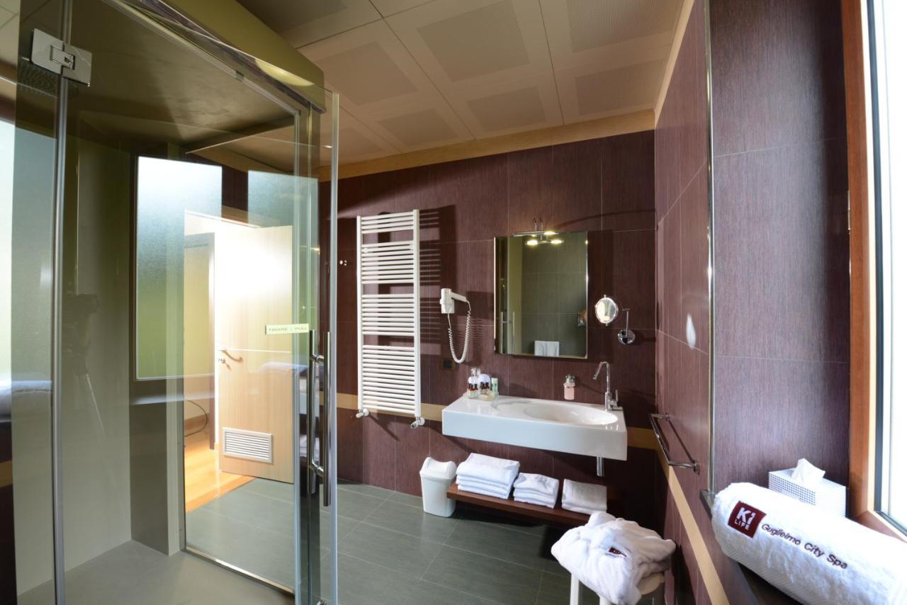 Hotel Guglielmo Catanzaro Buitenkant foto
